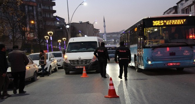 İstanbul Emniyet Müdürlüğü, yabancı uyruklu şahıslara yönelik uygulama yaptı