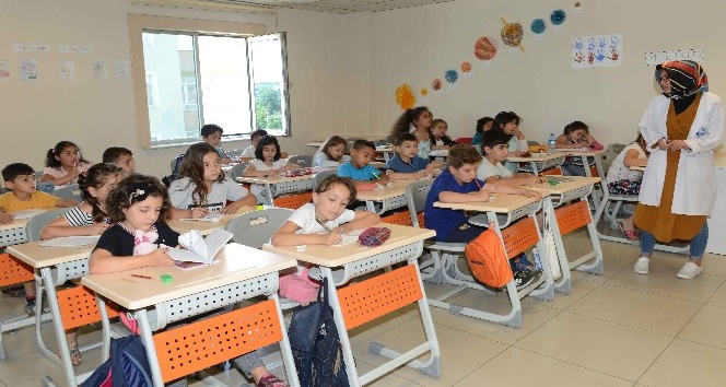Tuzla Belediyesi Yaz Okulları çocuk ve gençleri eğlenerek öğreniyor