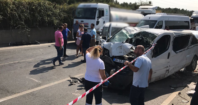 Tuzla’da trafik kazasında araç takla attı: 1 ölü, 2 yaralı