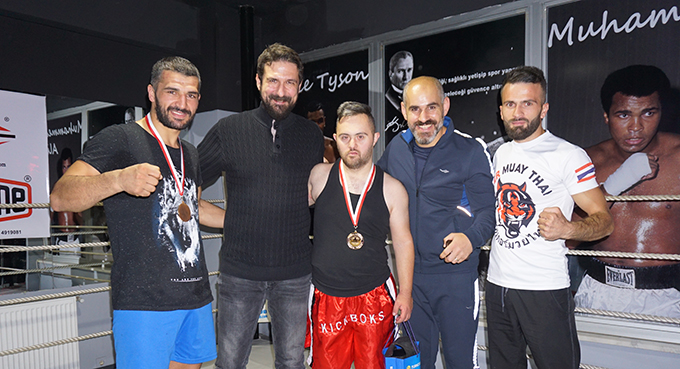 Ataşehir’de, ‘Fight Night 8 Kickboks ve Boks Gala Gecesi’