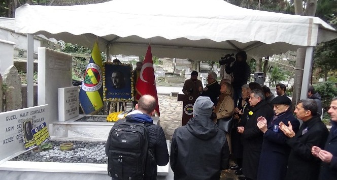 Fenerbahçe’nin kurucusu Ziya Songülen’in kabrine anıt yapıldı