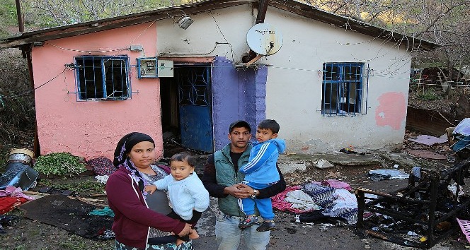 Ataşehir Belediyesi’nden, evleri yanan aileye yardım eli