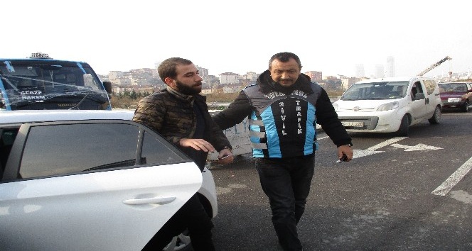 Ataşehir’de aracı ile merdivenlerden inen sürücü gözaltına alındı