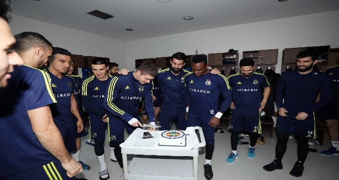 Fenerbahçe’nin başarılı kalecileri doğum günlerini kutlandı