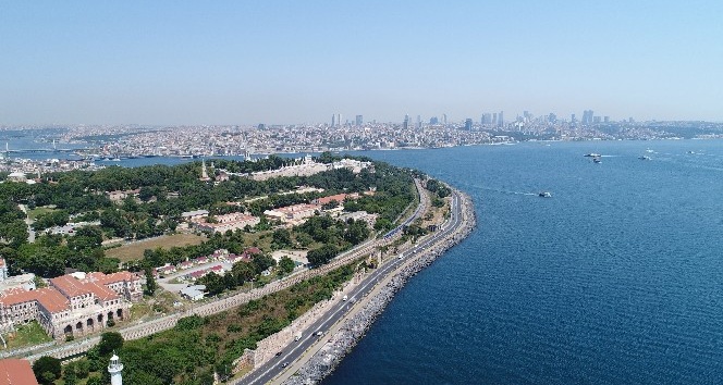 Restore edilmeye başlanan İstanbul surları havadan görüntülendi