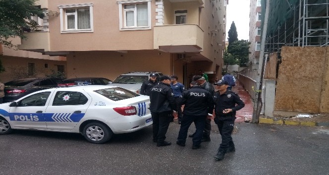 Maltepe’de silahlı soygun: 1 yaralı