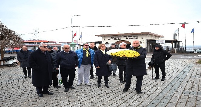 Fenerbahçe’nin efsane futbolcusu Lefter Küçükandonyadis, anıldı!