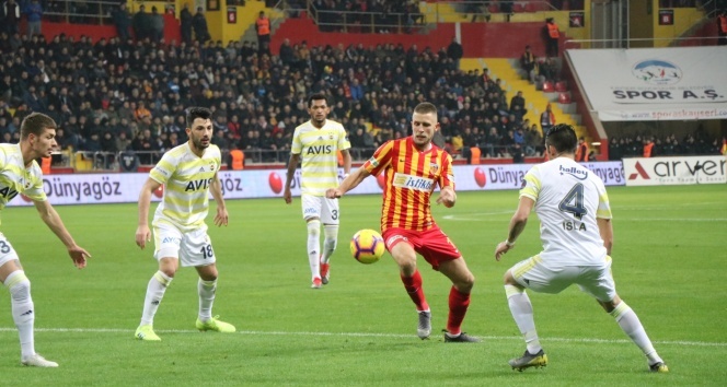 Kayserispor, Fenerbahçe’yi 1-0 mağlup etti