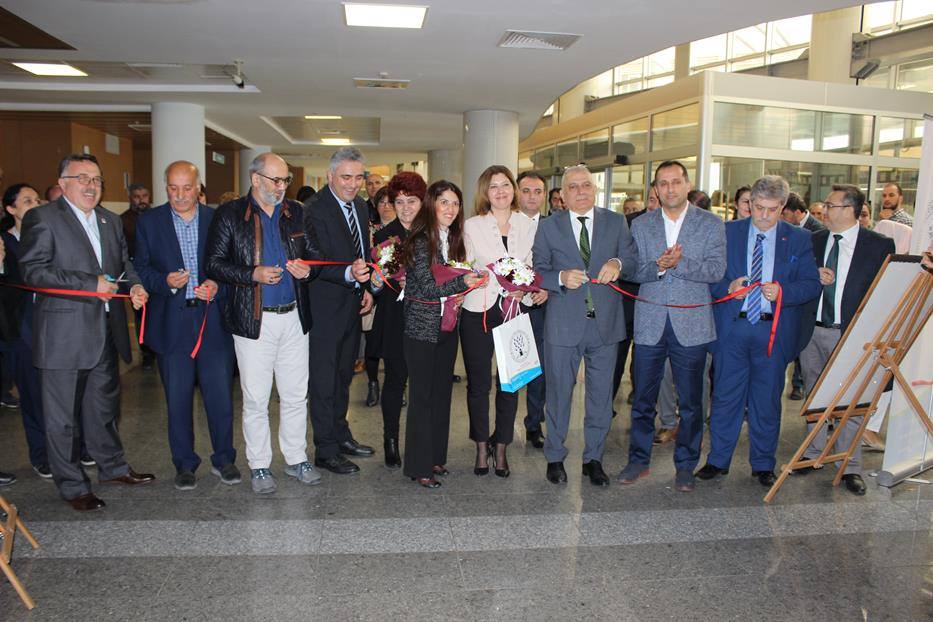 Tuzla Devlet Hastanesi karma sergisi açıldı