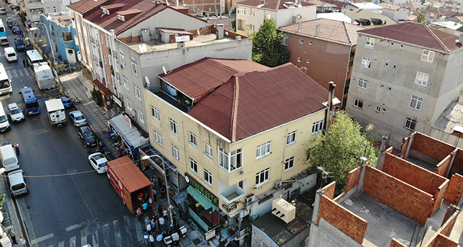 Ataşehir’de riskli bina tahliye ediliyor