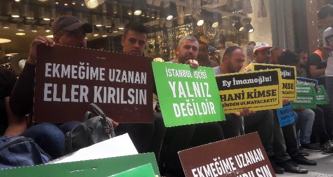 İBB’den çıkartılan işçiler CHP İstanbul İl Başkanlığı önünde eylem yaptı