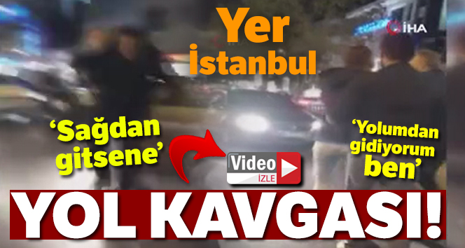 İstanbul’da sürücü ile motosiklet sürücüsü arasında yol kavgası