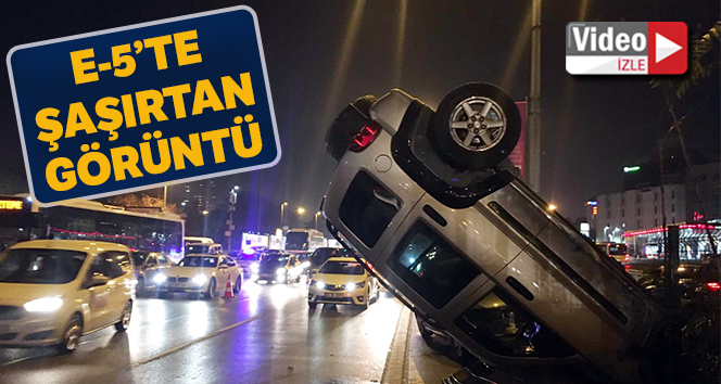 Kadıköy’de kaza yapan lüks cip adeta amuda kalktı