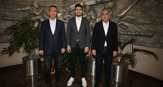 Fenerbahçe, Ozan Tufan ile 3+1 yıllık mukavele imzaladı