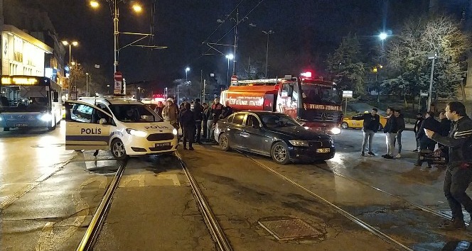 Tramvay yolunda kaza: 1 yaralı