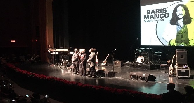 Barış Manço ölüm yıldönümünde Kadıköy’de şarkılarıyla anıldı