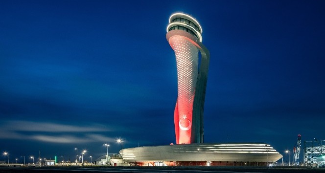 İstanbul Havalimanı Hava Trafik Kontrol Kulesi 23 Nisan’a özel Türk Bayrağı gibi renklendirildi
