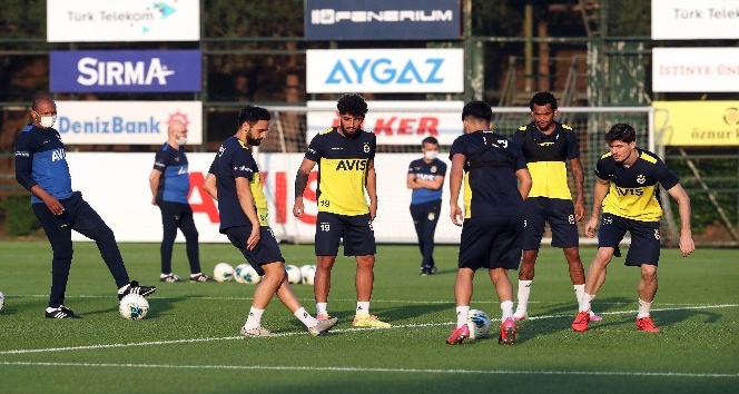Fenerbahçe’de Kasımpaşa maçı hazırlıkları sürüyor