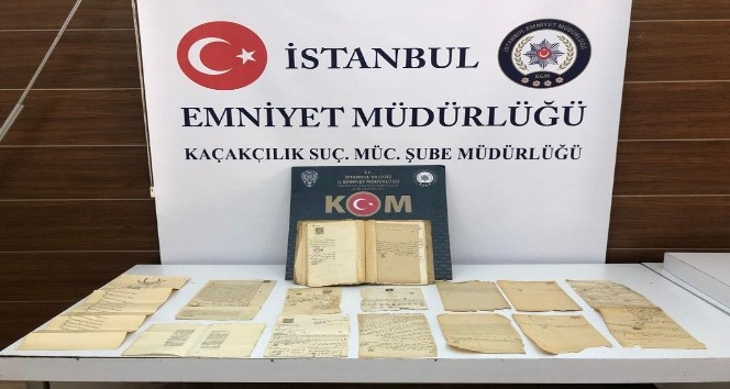Kadıköy’de Osmanlı Devleti’nde kadılara ait kayıp mahkeme tutanakları ve anayasal belgeler ele geçirildi