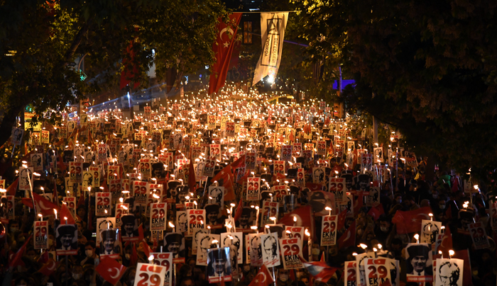 Kadıköy Bağdat Caddesinde Cumhuriyet Bayramı Kutlama Yürüyüşü