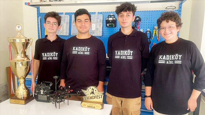 İmam Hatipli Öğrenciler En Hızlı Drone Projesiyle Dünya Birincisi Oldu