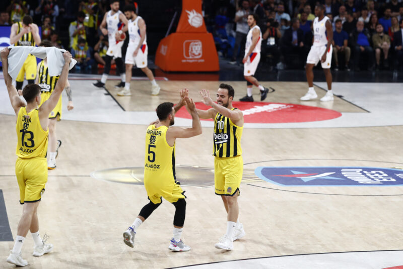 Basketbol Süper Ligi’nde şampiyon Fenerbahçe Beko!