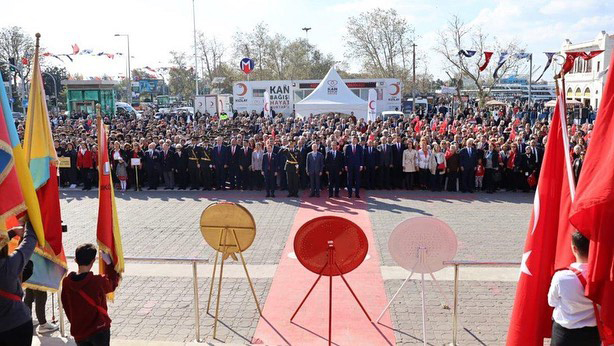 Kadıköy’de Cumhuriyet Bayramı Törenle Kutlandı