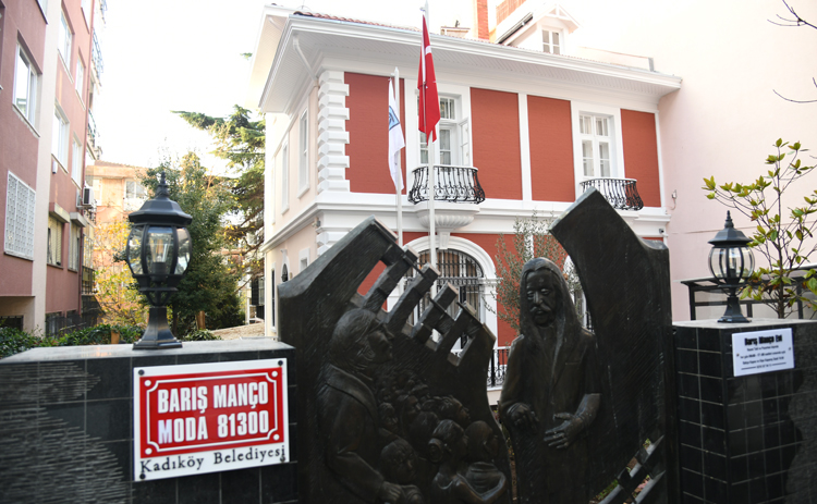 <strong>Kadıköy Moda’daki, Barış Manço’nun Evine Bakım onarım yapıldı</strong>