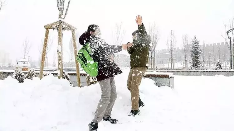 Tekirdağ’da okullar tatil mi? 10 Ocak çarşamba Tekirdağ Valili kar tatili açıklaması