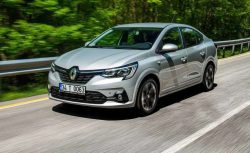 Renault durdurulamıyor! Mart ayında bir kampanya daha açıkladı – Gören bayiye koşuyor