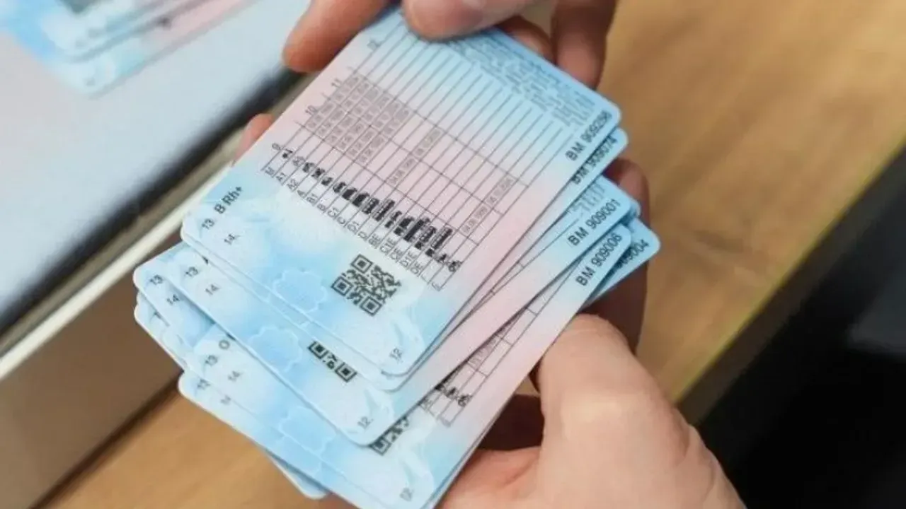 Ehliyet sınıflarında büyük değişiklik mi geliyor? A–B–C–D–E geçişlerinde o şart kalkabilir!