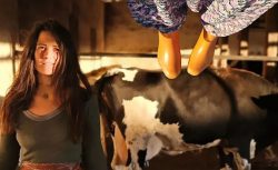 İstanbul’un göbeğinden köy hayatına: Elif Boyner tasavvufa yönelip, köye yerleşti!